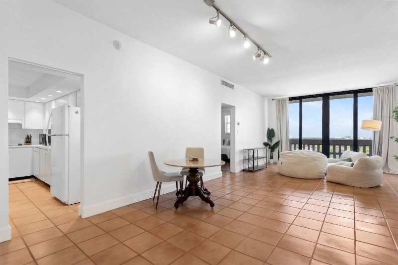 90 Edgewater Drive, Coral Gables FL 33133