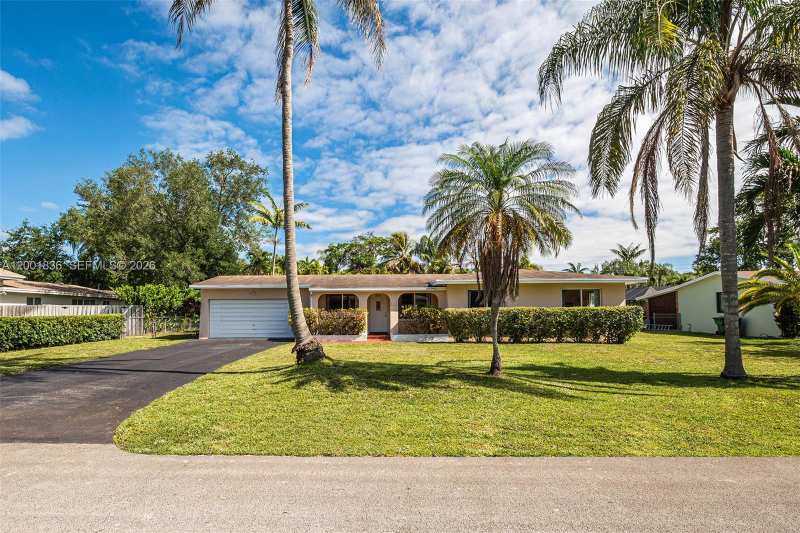 8355 SW 131st St, Pinecrest FL 33156