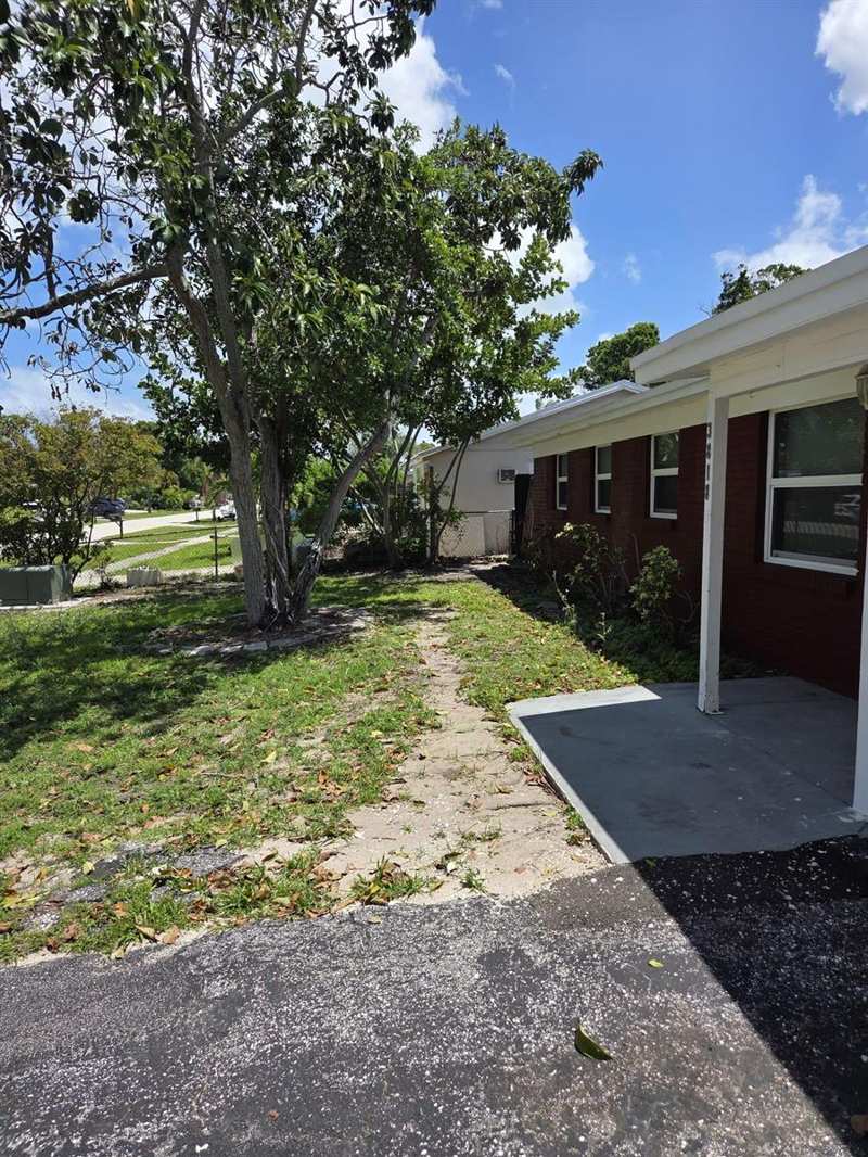 3818 Everglades Road, FL 33410
