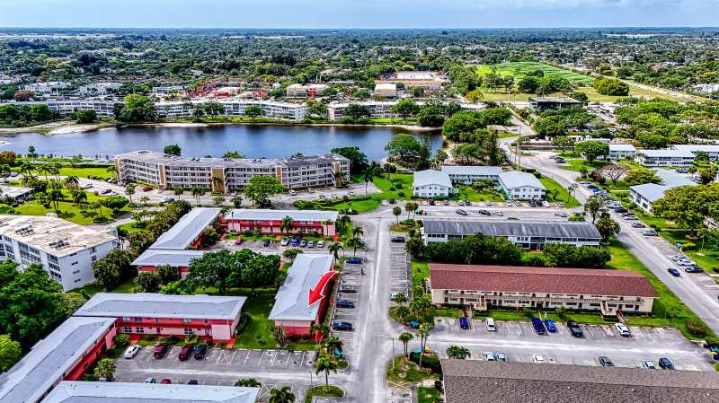 24 Golfs Edge # D, West Palm Beach FL 33417