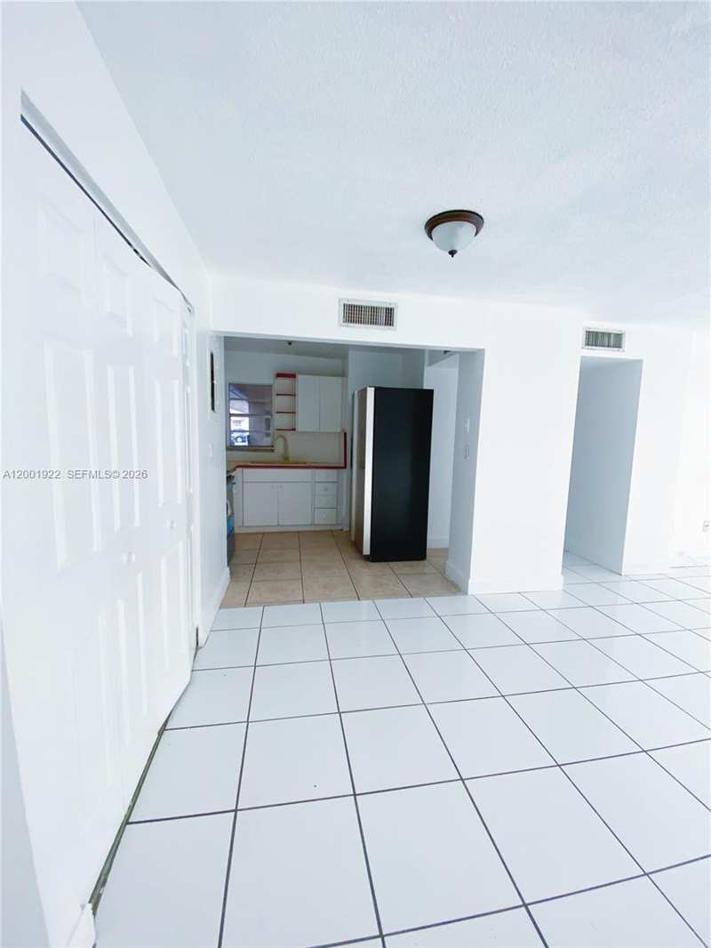 870 NW 87th Ave # 110, Miami FL 33172
