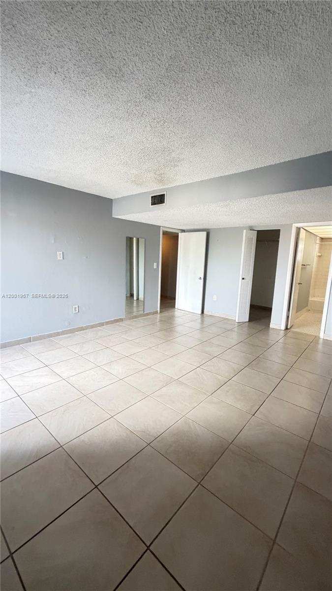 9375 Fontainebleau Blvd # L304, Miami FL 33172