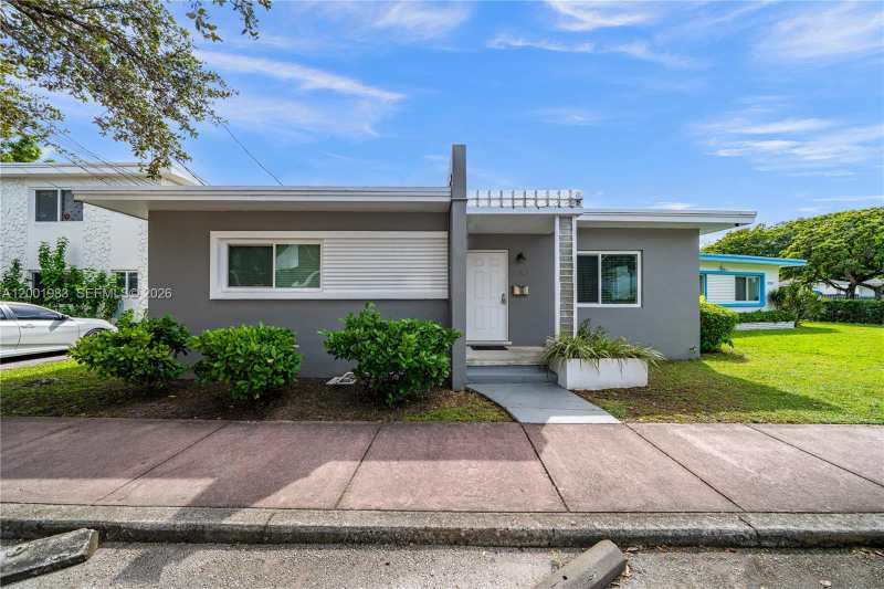 2010 Calais Dr, Miami Beach FL 33141