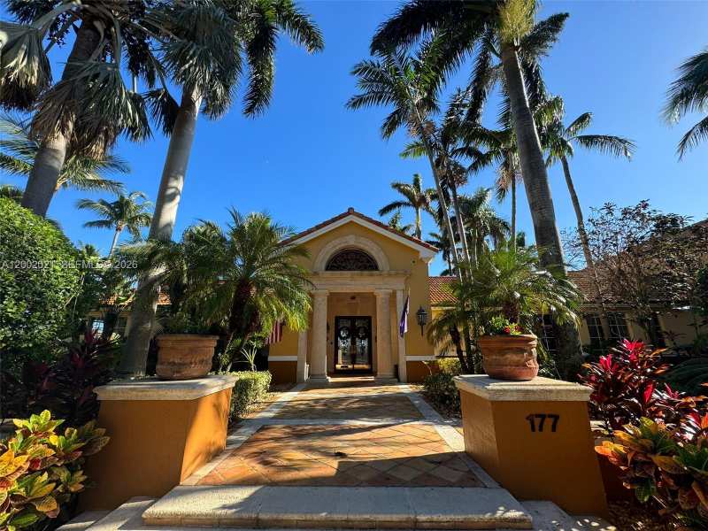 111 Yacht Club Way # 107, Hypoluxo FL 33462