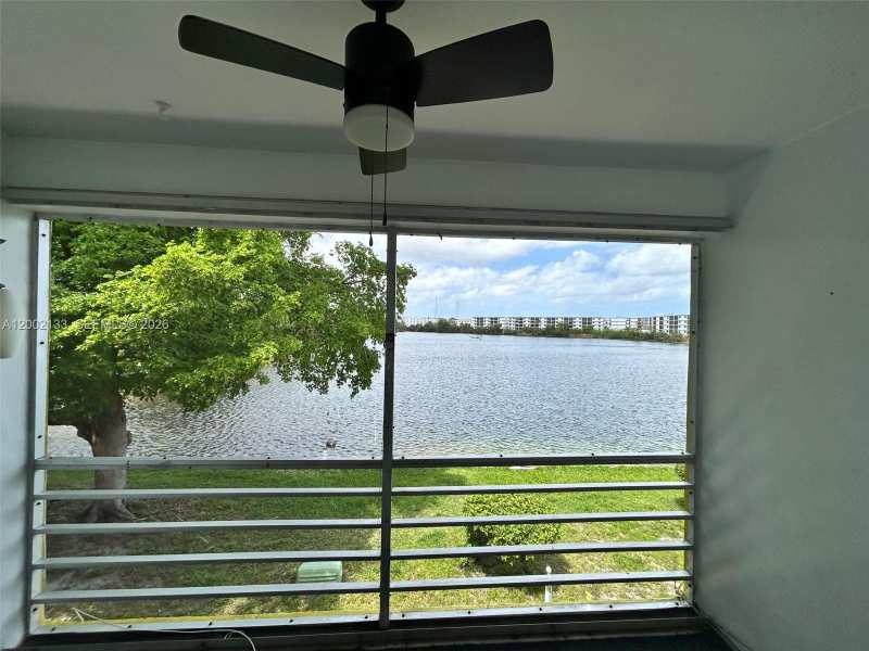 245 NE 191st St # 3017, Miami FL 33179