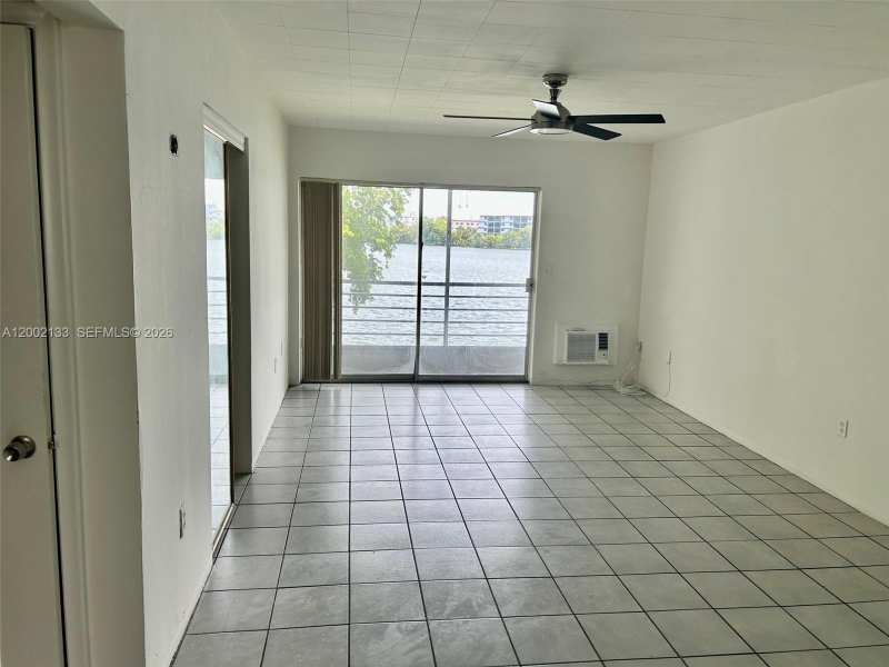 245 NE 191st St # 3017, Miami FL 33179