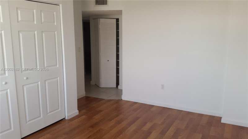 2750 NE 183rd St # 1504, Aventura FL 33160