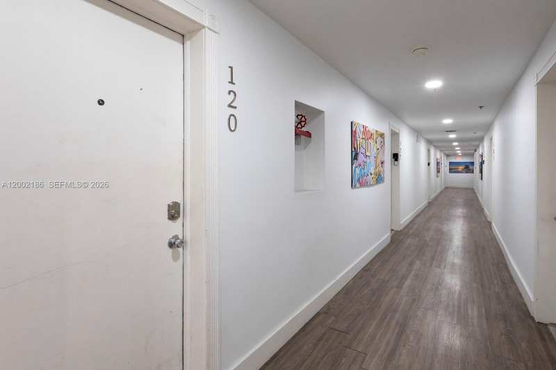 335 Ocean Dr # 120, Miami Beach FL 33139
