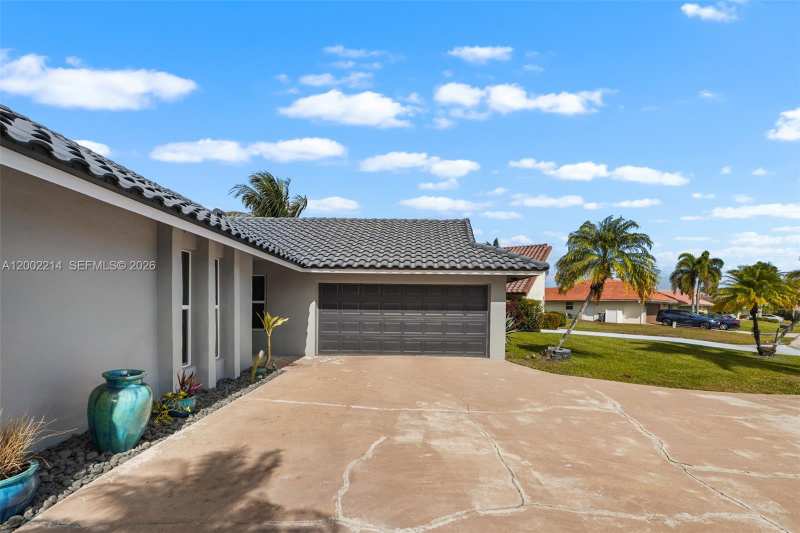 6975 Bianchini Circle, Boca Raton FL 33433