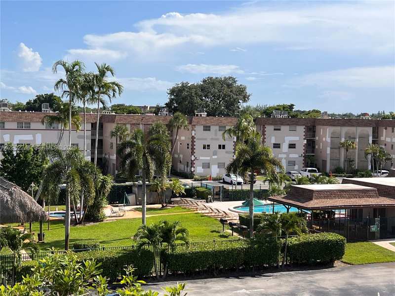 8101 SW 24th Ct # 406, Davie FL 33324