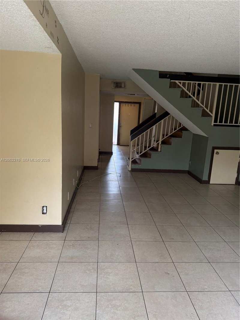 8024 NW 27th Ct, Sunrise FL 33322