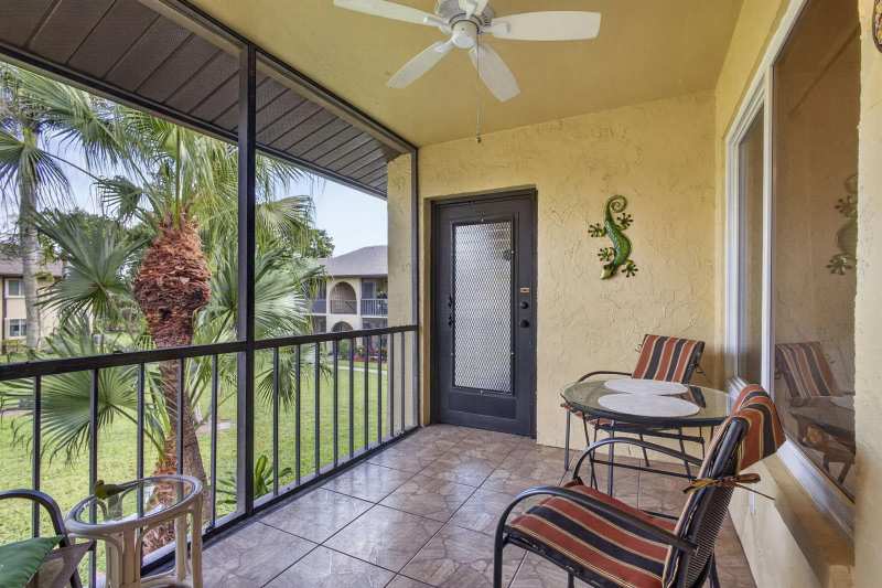 301 Pine Ridge Circle # 2, FL 33463