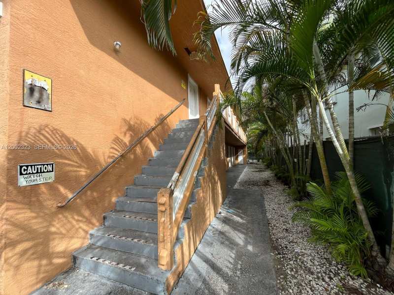 608 SW 16th Ave # 3, Fort Lauderdale FL 33312