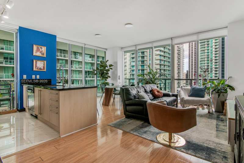 79 SW 12th St, Miami FL 33130
