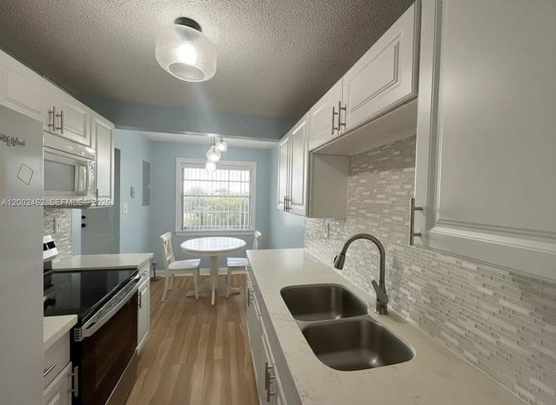3121 NW 47th Ter # 416, Lauderdale Lakes FL 33319