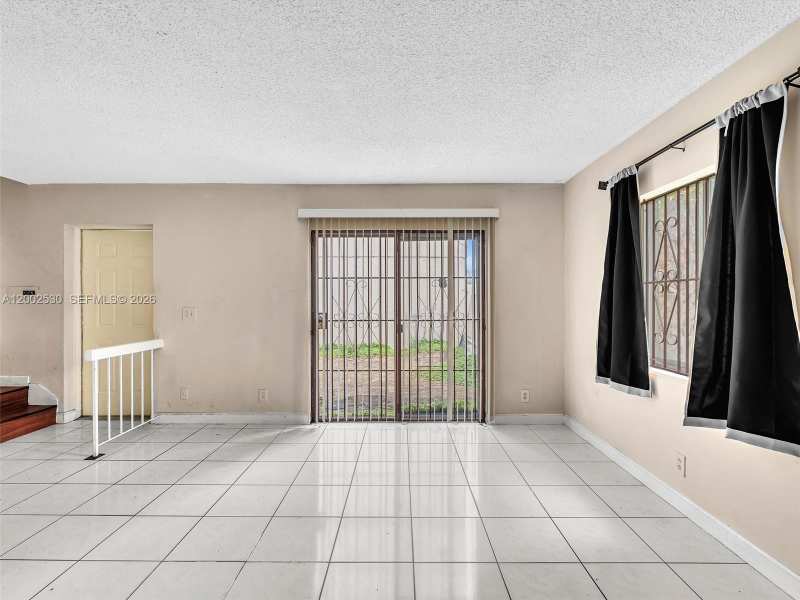 5710 NW 21st St # B, Lauderhill FL 33313