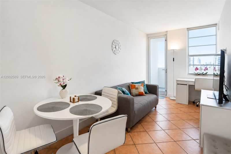 100 Lincoln Rd # 1209, Miami Beach FL 33139