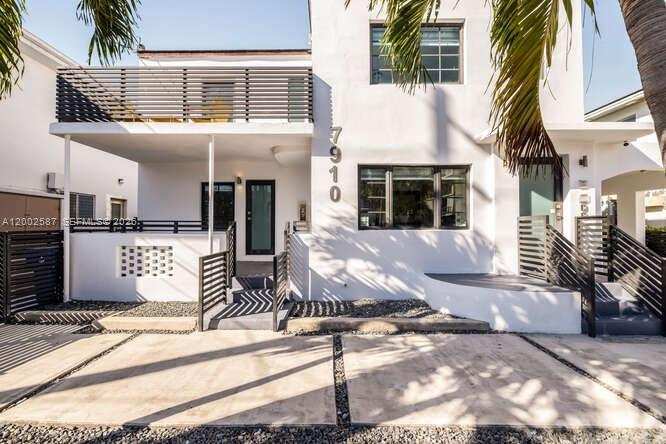 7910 Byron Ave, Miami Beach FL 33141