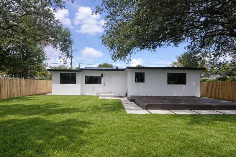1242 NE 145th St, Miami FL 33161