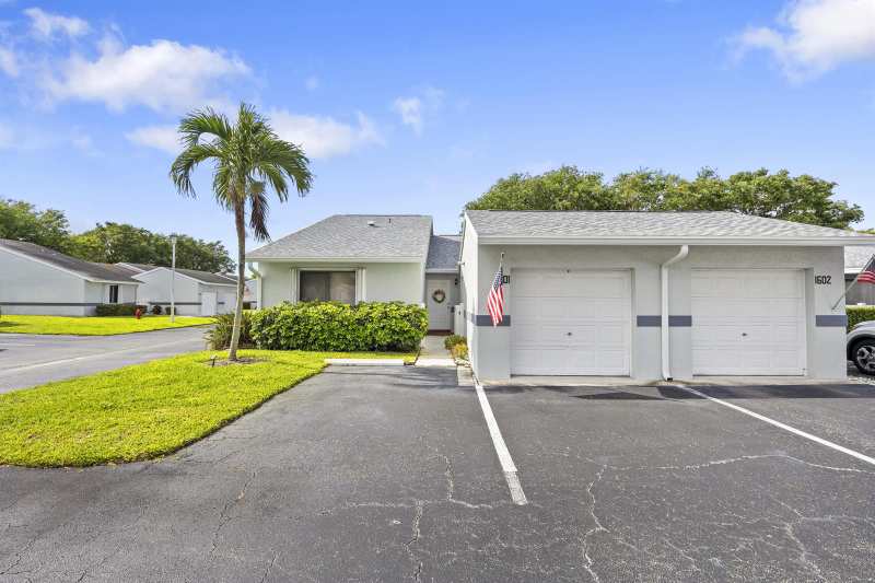 2640 Gately Drive W # 1601, West Palm Beach FL 33415