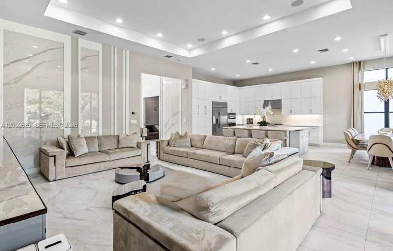 8533 Ganton Dr, Boca Raton FL 33434