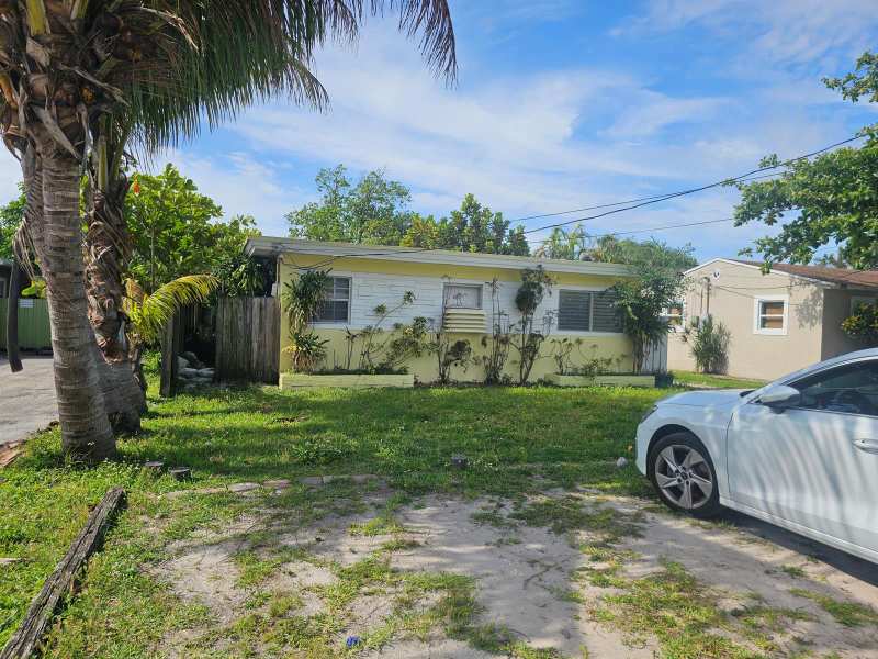 2512 Arthur Street, Hollywood FL 33020