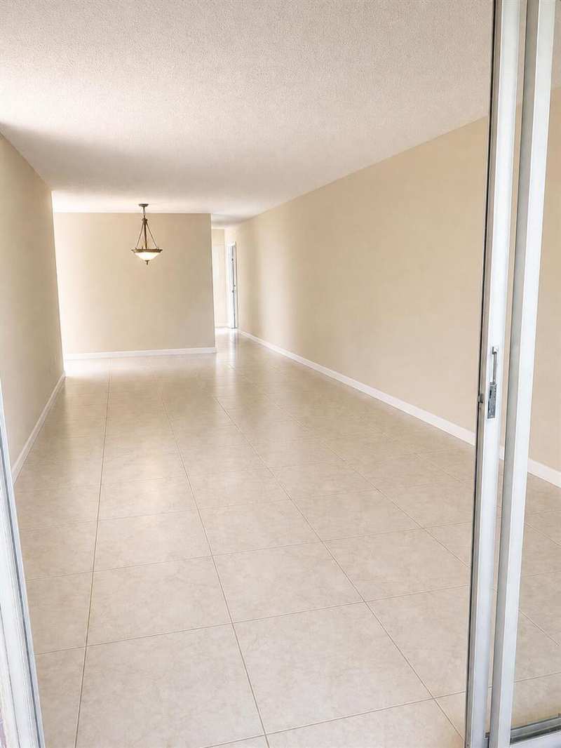 4037 Guildford C, Boca Raton FL 33434