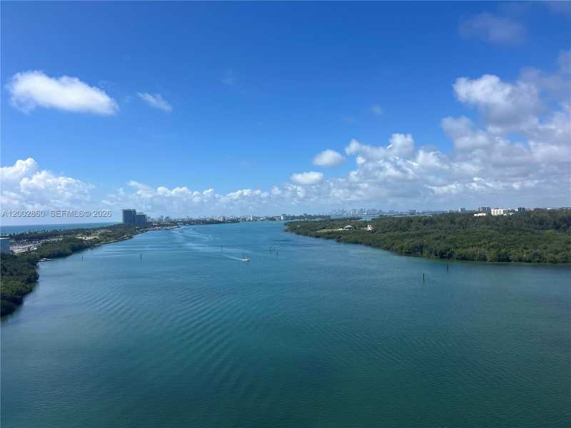 300 Bayview Dr # 1410, Sunny Isles Beach FL 33160