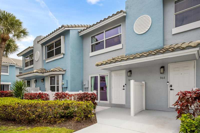 966 Jeffery Street, Boca Raton FL 33487