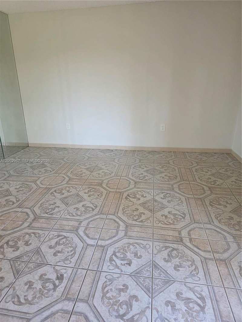 135 NE 202nd Ter # N4, Miami Gardens FL 33179