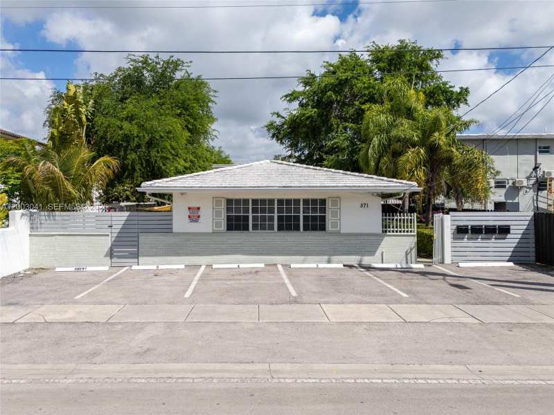 571 NE 67th St, Miami FL 33138