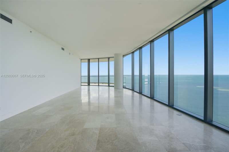 175 SE 25th Rd # 3302, Miami FL 33129