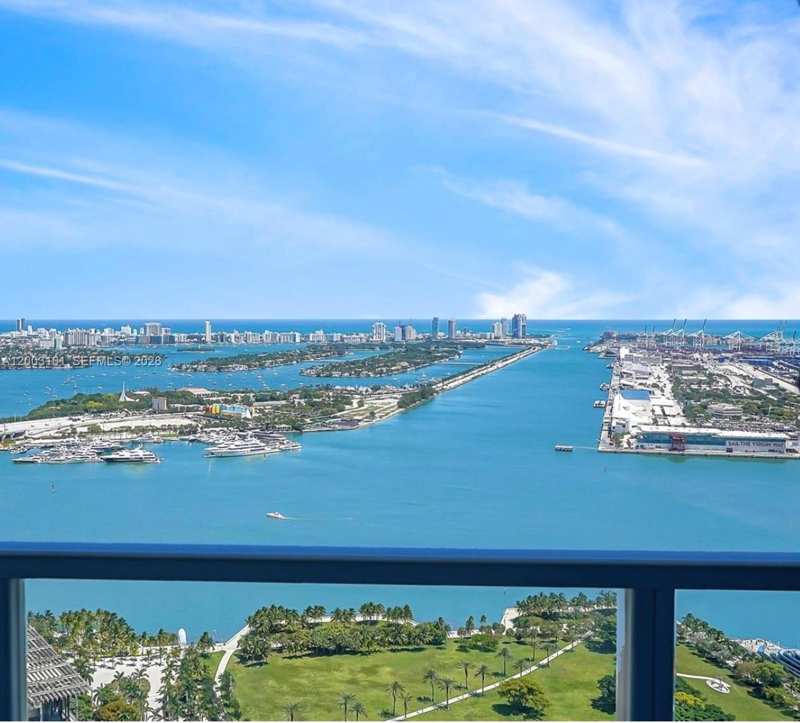 1100 Biscayne Blvd # 4803, Miami FL 33132