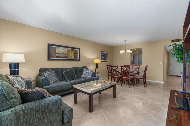 6515 Kensington Lane # 201, Delray Beach FL 33446