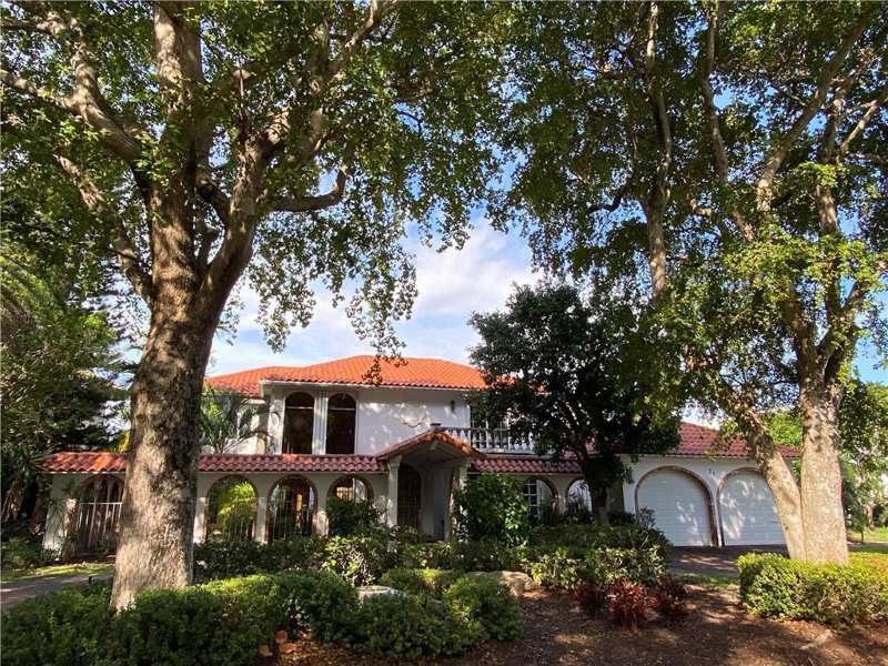 71 Bay Colony Drive, Fort Lauderdale FL 33308