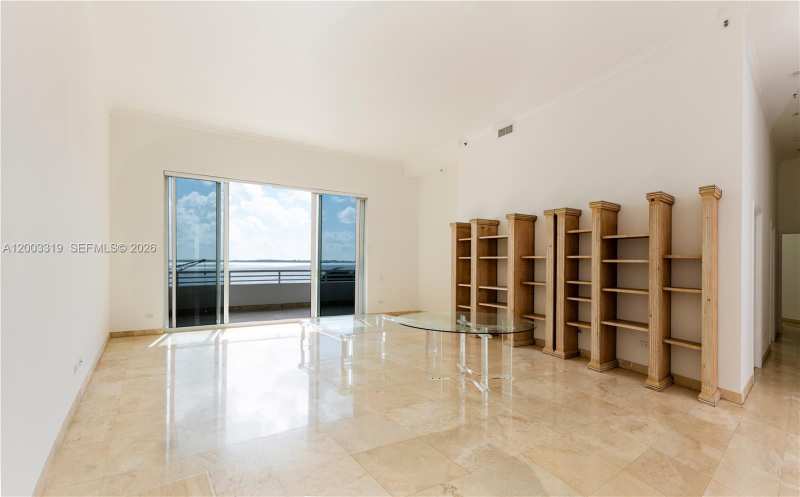 808 Brickell Key Dr # 404, Miami FL 33131