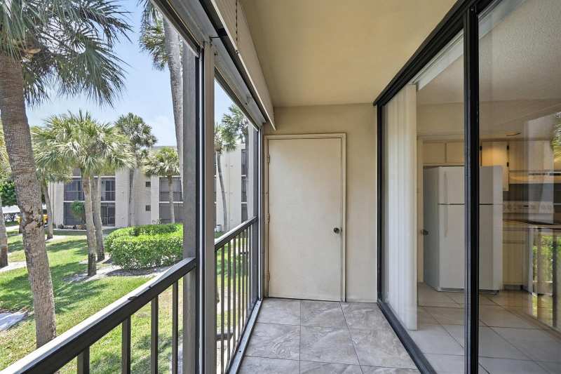 5370 Las Verdes Circle # 219, Delray Beach FL 33484