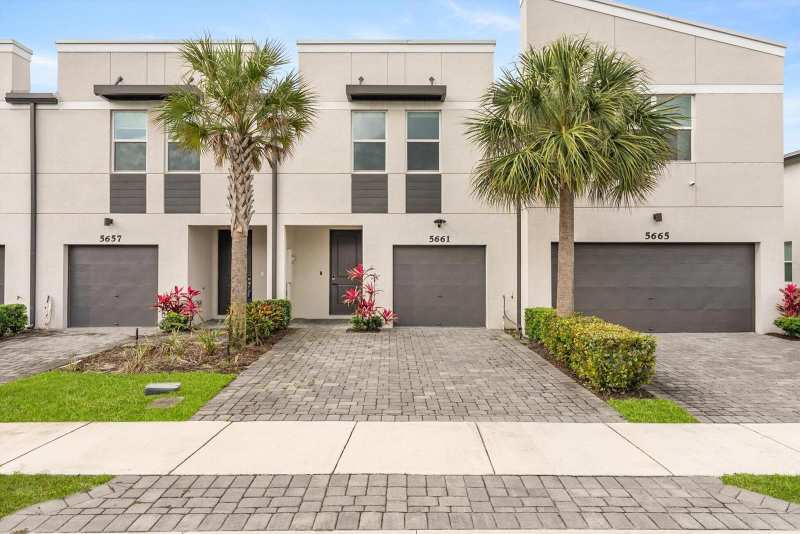 5661 Mentmore Drive, Mangonia Park FL 33407