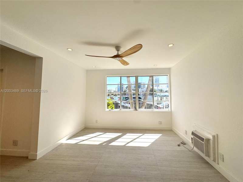 6944 Byron Ave # 1, Miami Beach FL 33141