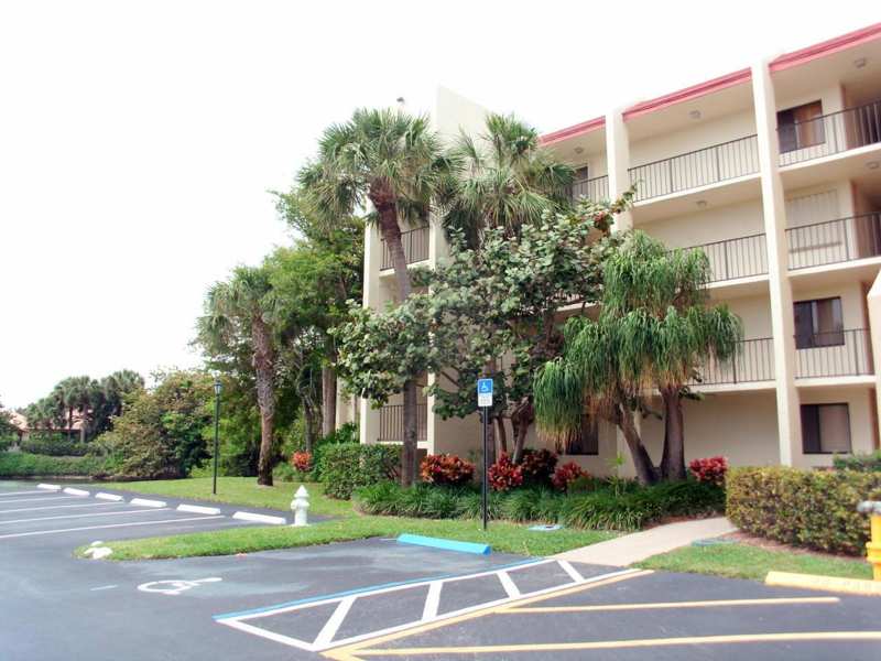 1605 Us-1 # E301, Jupiter FL 33477