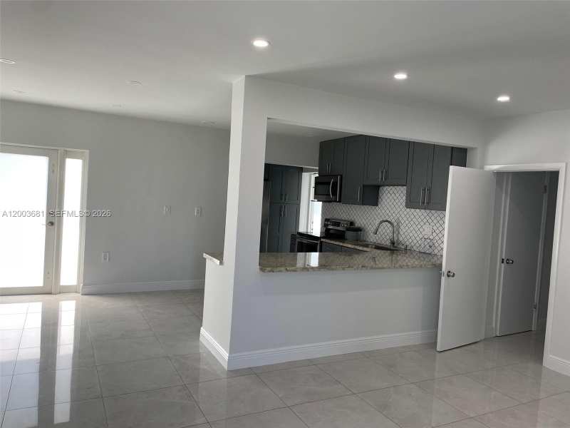 8640 SW 125th Ter, Miami FL 33156