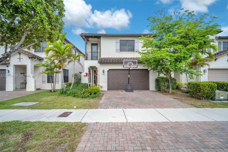 3575 W 97th St, Hialeah FL 33018