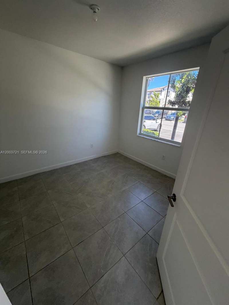 12148 NW 24TH PL # 12148, Miami FL 33167