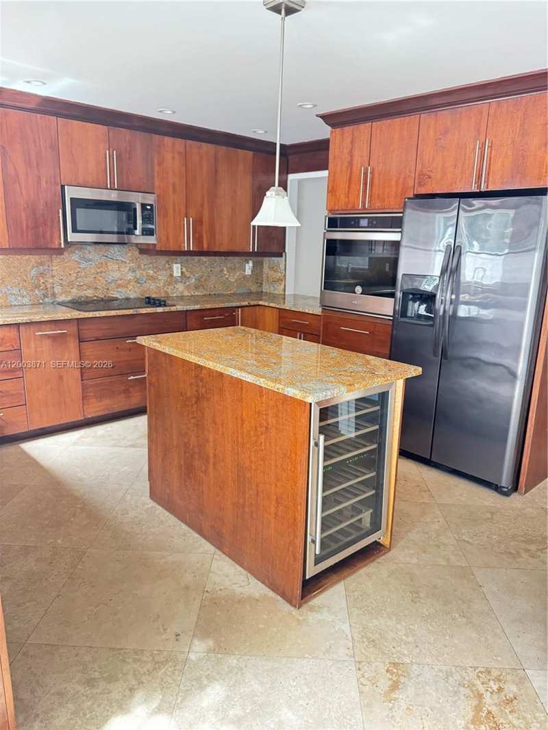 3920 Woodside Dr # 2, Coral Springs FL 33065