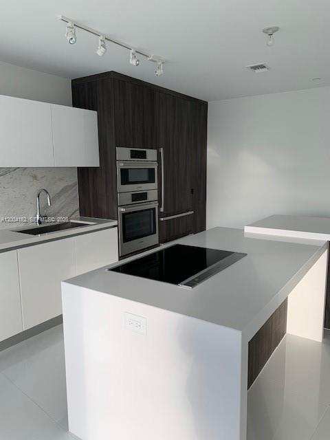 851 NE 1st Ave # 2110, Miami FL 33132