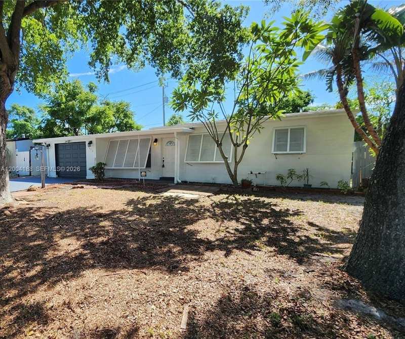 3050 NE 13th Ave, Pompano Beach FL 33064
