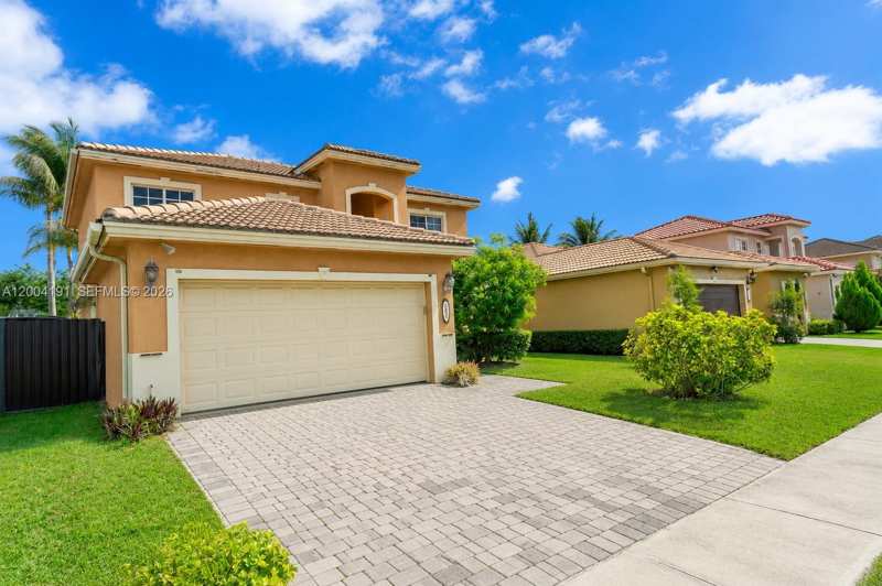 9031 SW 208th Ter, Cutler Bay FL 33189