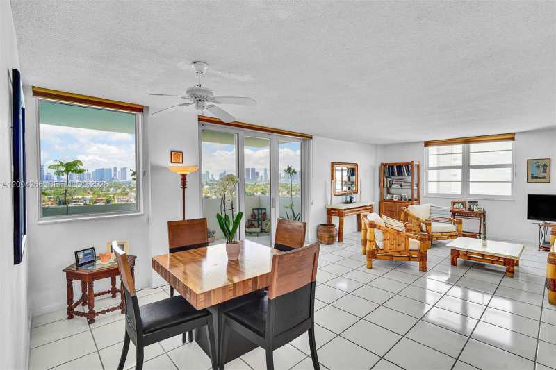 5 Island Ave # 12C, Miami Beach FL 33139