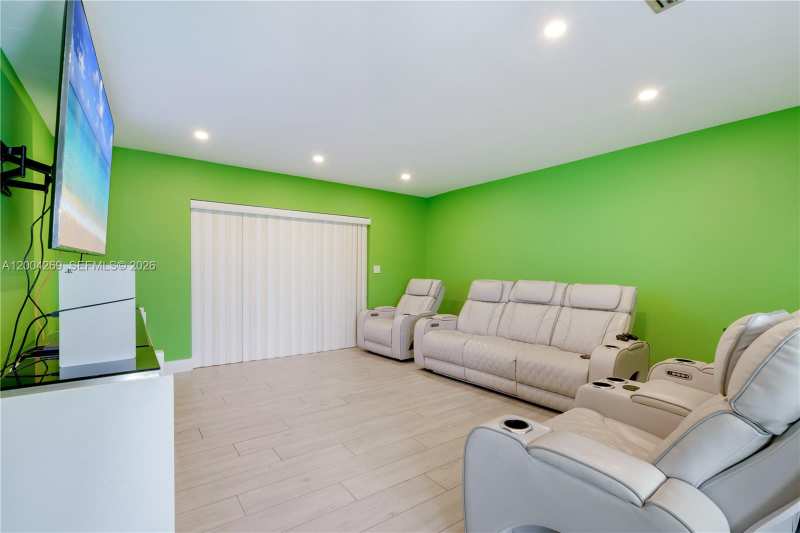 26105 SW 193rd Ave, Homestead FL 33031