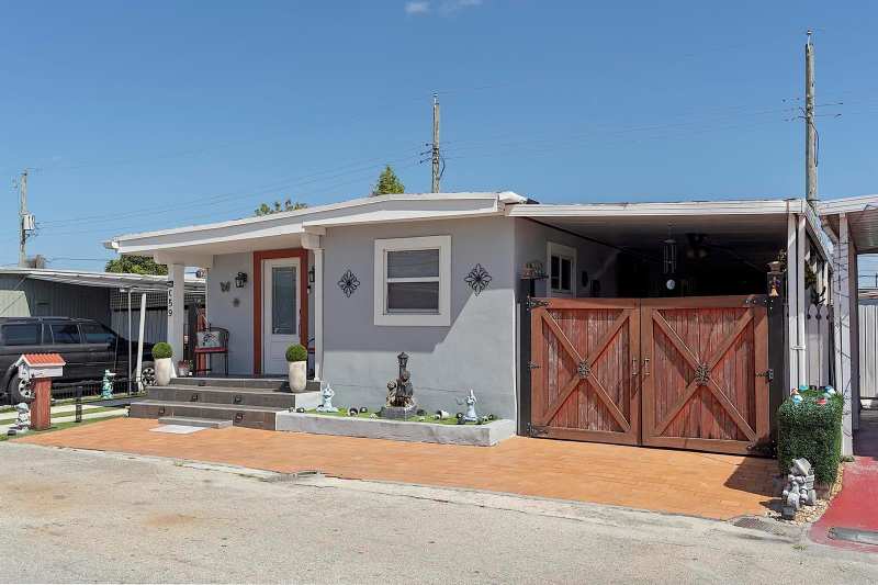 3205 W 16th Avenue, Hialeah FL 33012